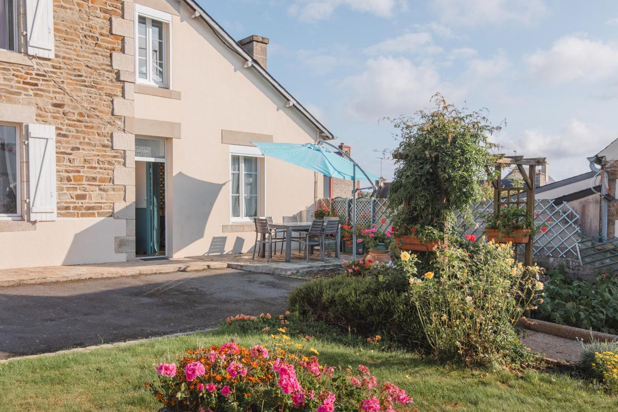 Gite De La Plage Lezardrieux Exterior photo